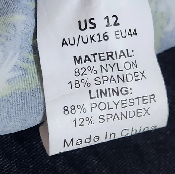 Hilor Daisy Print 1-Piece Swimsuit - Picture 12 of 13